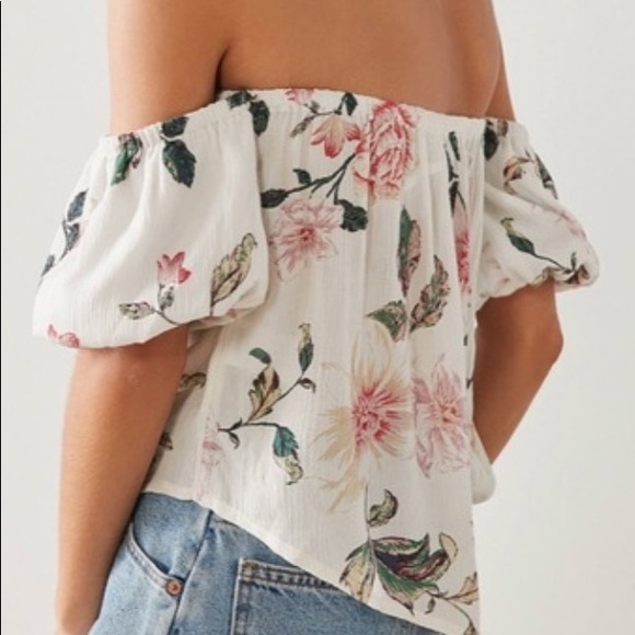 Kimchi Blue White Floral Bubble Sleeve Off the Shoulder Top - Picture 2 of 7